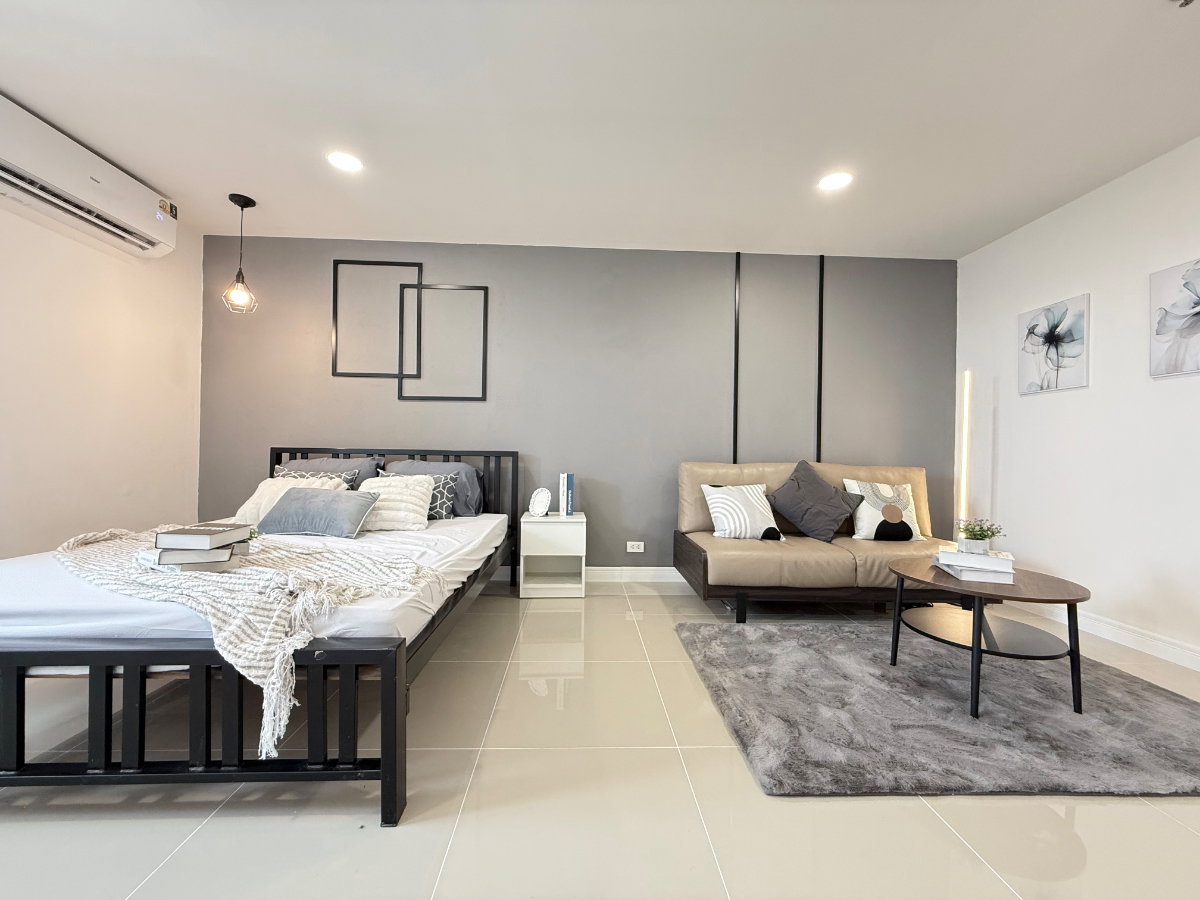 รูป ขายด่วน!! ห้องสตูดิโอ วิวสนามบิน รีโนเวทใหม่พร้อมอยู่ - รูปที่ 7/7