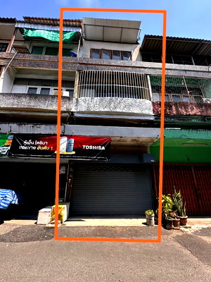 อาคารพาณิชย์ แม็คโคร เชียงใหม่ : ขายตึกแถวรีโนเวทใหม่ ใกล้แยกปอยหลวง เชียงใหม่  