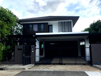 เช่าบ้านเดี่ยว ม.อัสสัมชัญ บางนา : LTHC5488 – Townhouse FOR RENT in Bang Na 4 beds 3 baths size 72 Sq.W. Nearby BTS ฺBang Na station ONLY 65k/Month
