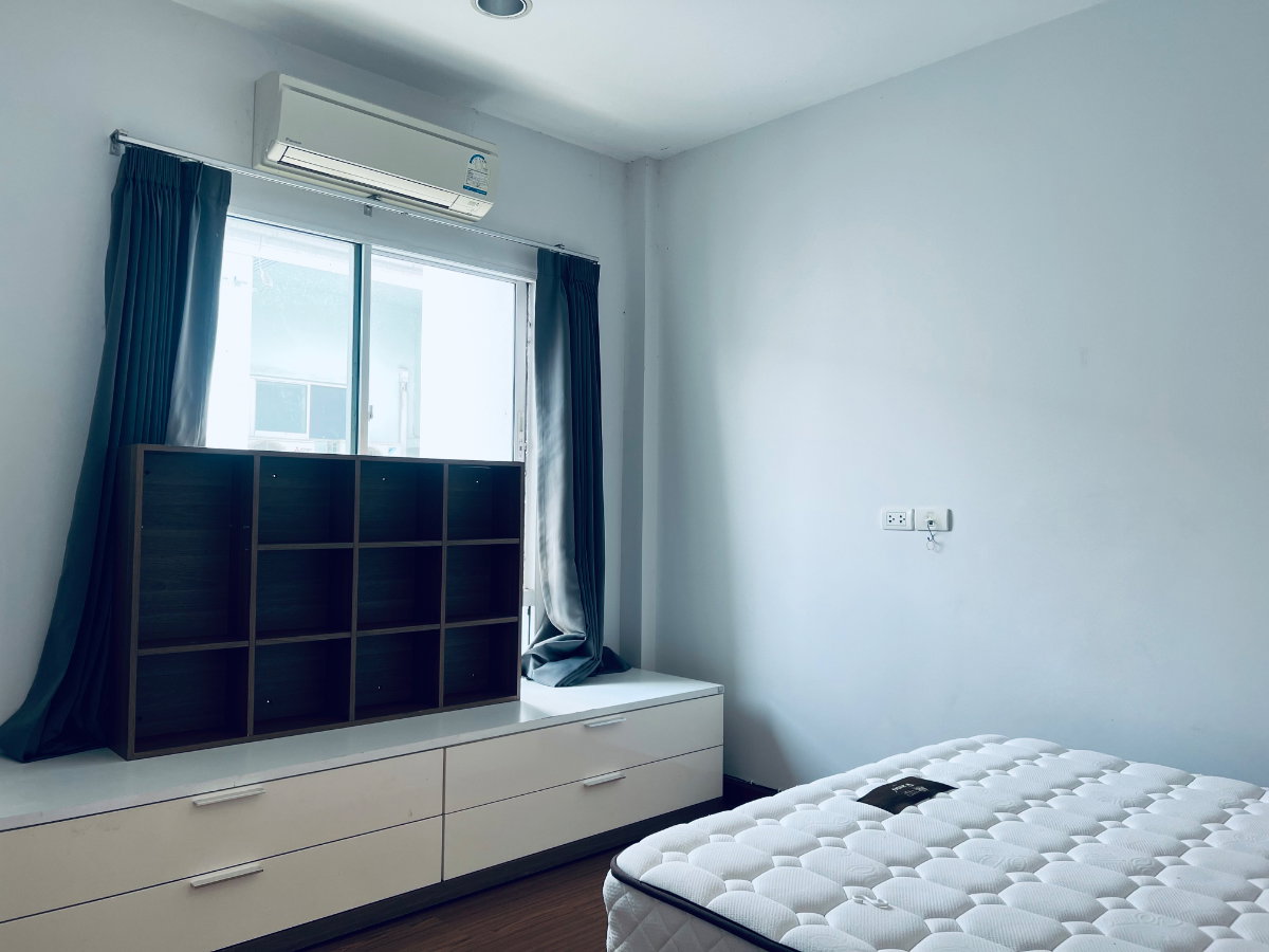 รูป บ้านกลางเมือง เอสเซ้นส์ สาทร-ตากสิน 2 เช่า 26,000 บาท 3 ชั้น 3 นอน 3 น้ำ - รูปที่ 11/15