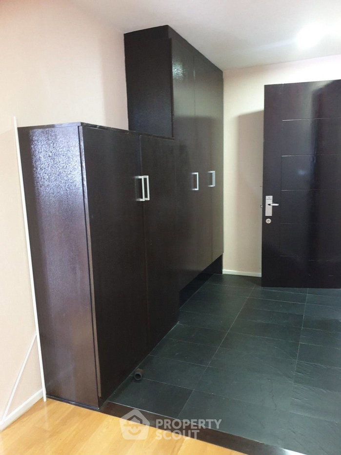 รูป คอนโด 2-ห้องนอน ที่ วิลล่า สิกขรา คอนโดมิเนียม ใกล้ พร้อมพงษ์ (ID 2751484) - รูปที่ 8/9