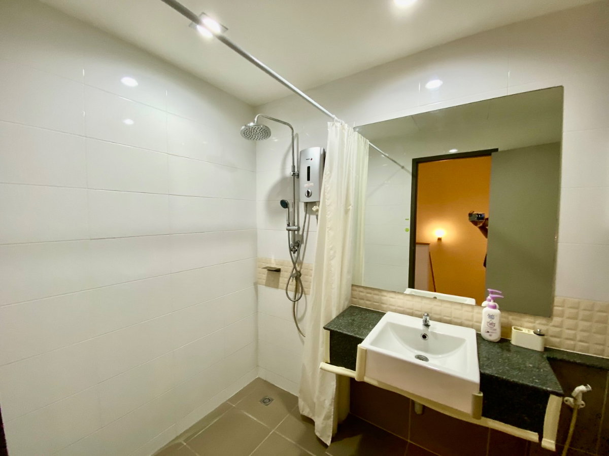 รูป ขายทาวน์โฮม 2 ชั้น Sammakorn Avenue รามอินทรา–วงแหวน บ้านสวย พร้อมอยู่ ทำเลติดถนนใหญ่ เดินทางสะดวก - รูปที่ 19/29