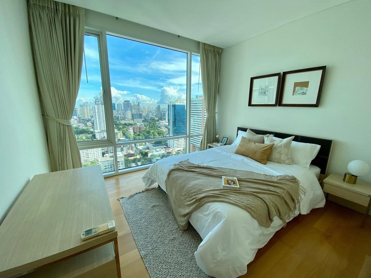 รูป LTH5511 – Fullerton FOR SALE 2 beds 2 baths size 105 Sq.M. Nearby BTS Ekkamai station ONLY 21 MB - รูปที่ 1/6
