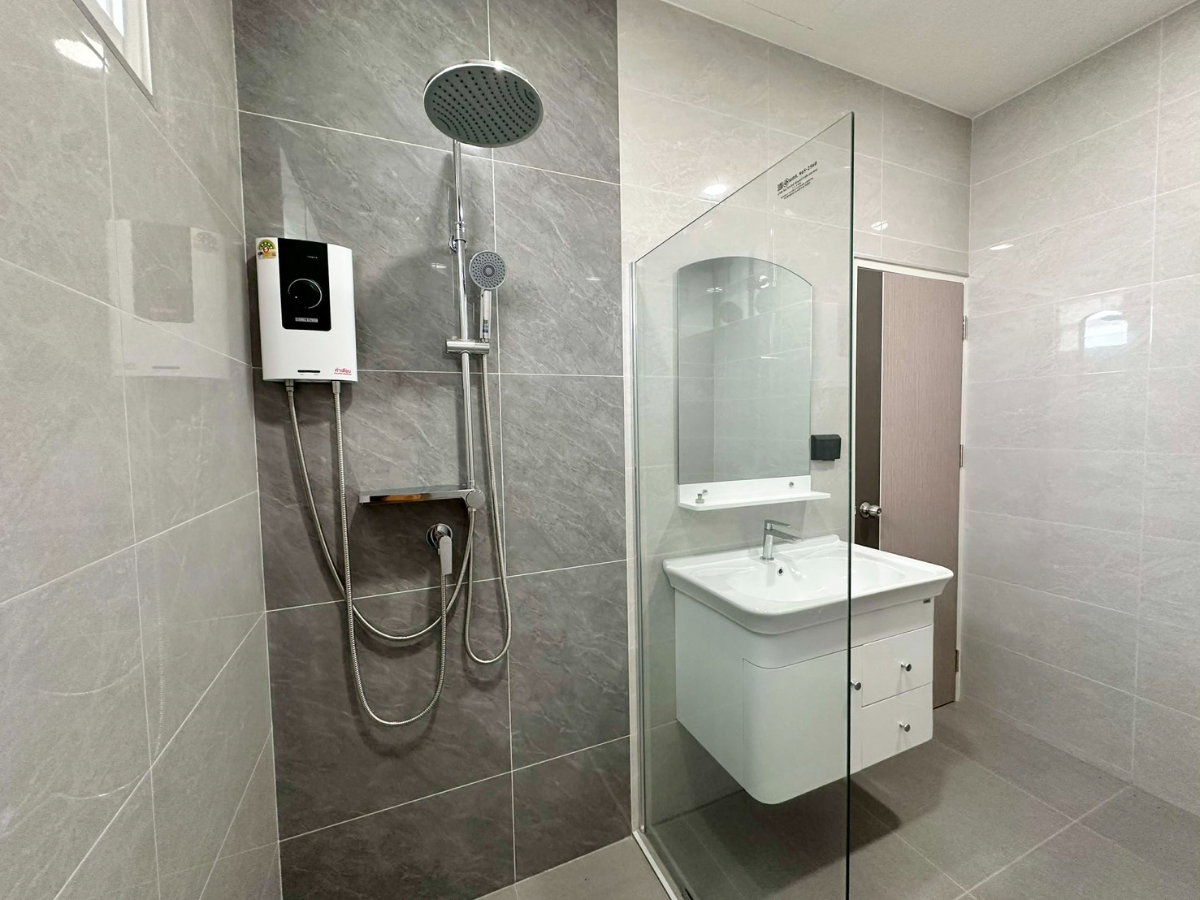 รูป บ้านเดี่ยวเรโนเวทใหม่ทั้งหลัง เนื้อที่กว้าง 207 ตารางวา พร้อมสระว่ายน้ำส่วนตัว พัทยา พร้อมอยู่ - รูปที่ 29/48