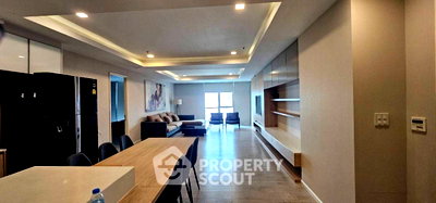 คอนโดให้เช่า : ใกล้ BTS เอกมัย เพียง 60 ม. | 2 ห้องนอน Nusasiri Grand Condominium (ID 2747471)