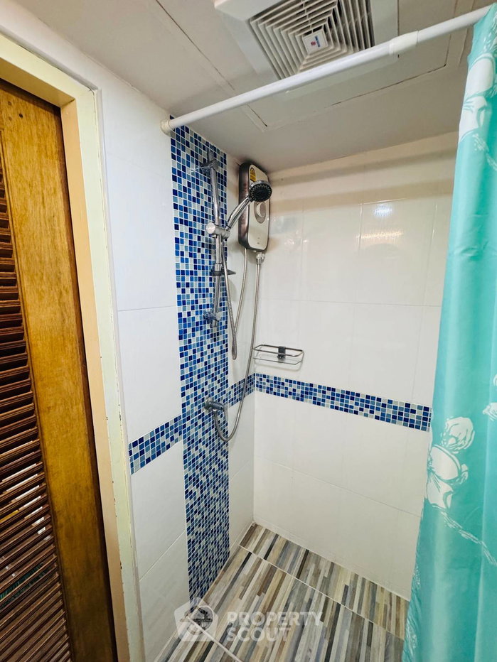 รูป คอนโด 2-ห้องนอน ที่ นาวิน คอร์ท คอนโดมิเนียม ใกล้ BTS เพลินจิต (ID 2076074) - รูปที่ 20/22