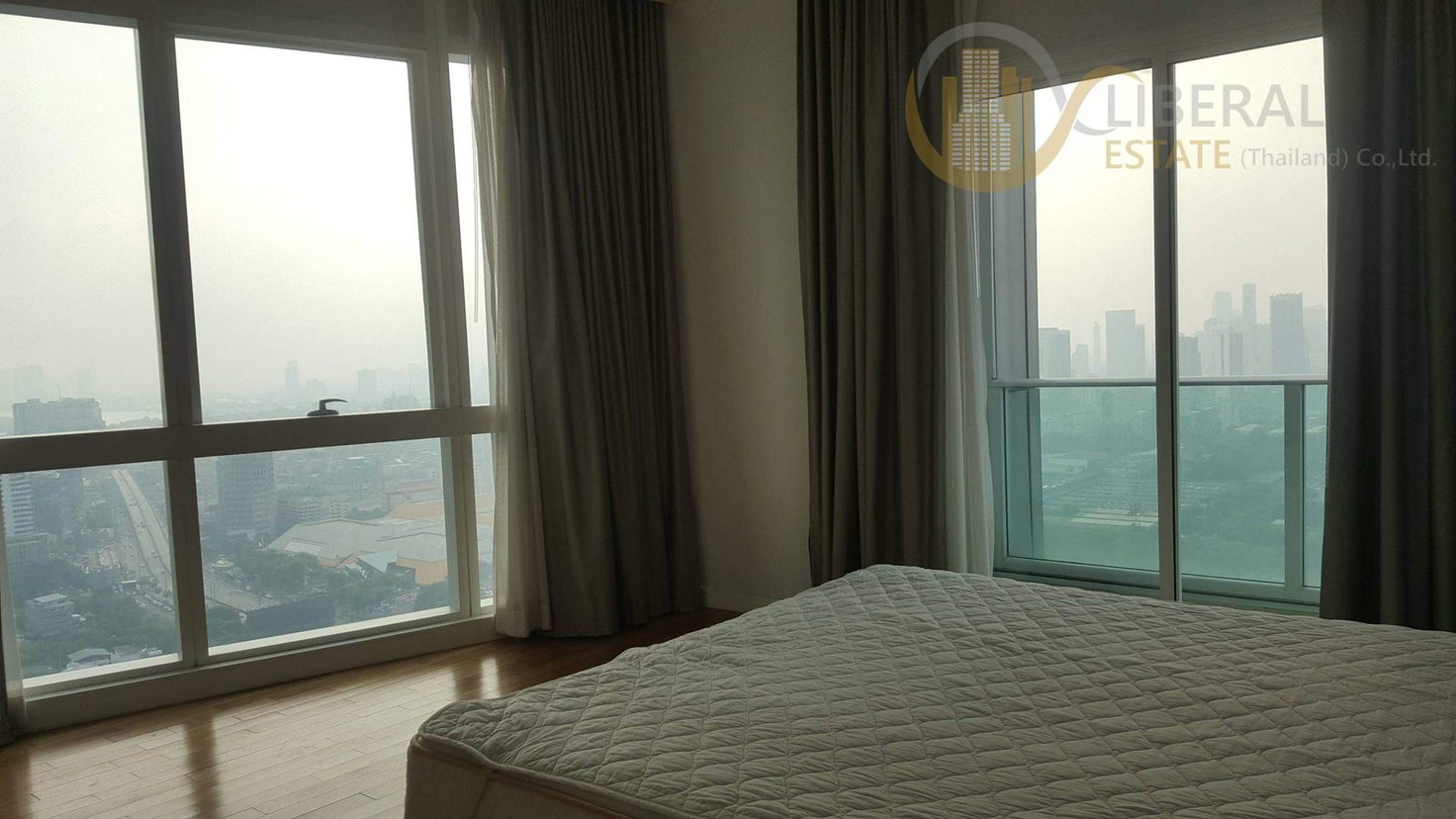 รูป LTH370 – Condo @ Millennium Residence FOR RENT 3 Beds 2 Baths 193 Sq.M. on very high floor ONLY 120,000 THB / Month - รูปที่ 5/12