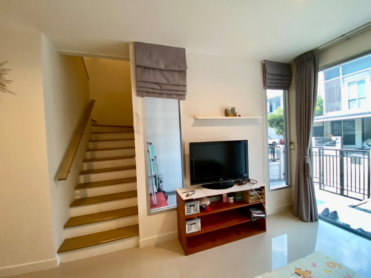 รูป ขายทาวน์โฮม 2 ชั้น Sammakorn Avenue รามอินทรา–วงแหวน บ้านสวย พร้อมอยู่ ทำเลติดถนนใหญ่ เดินทางสะดวก - รูปที่ 6/29