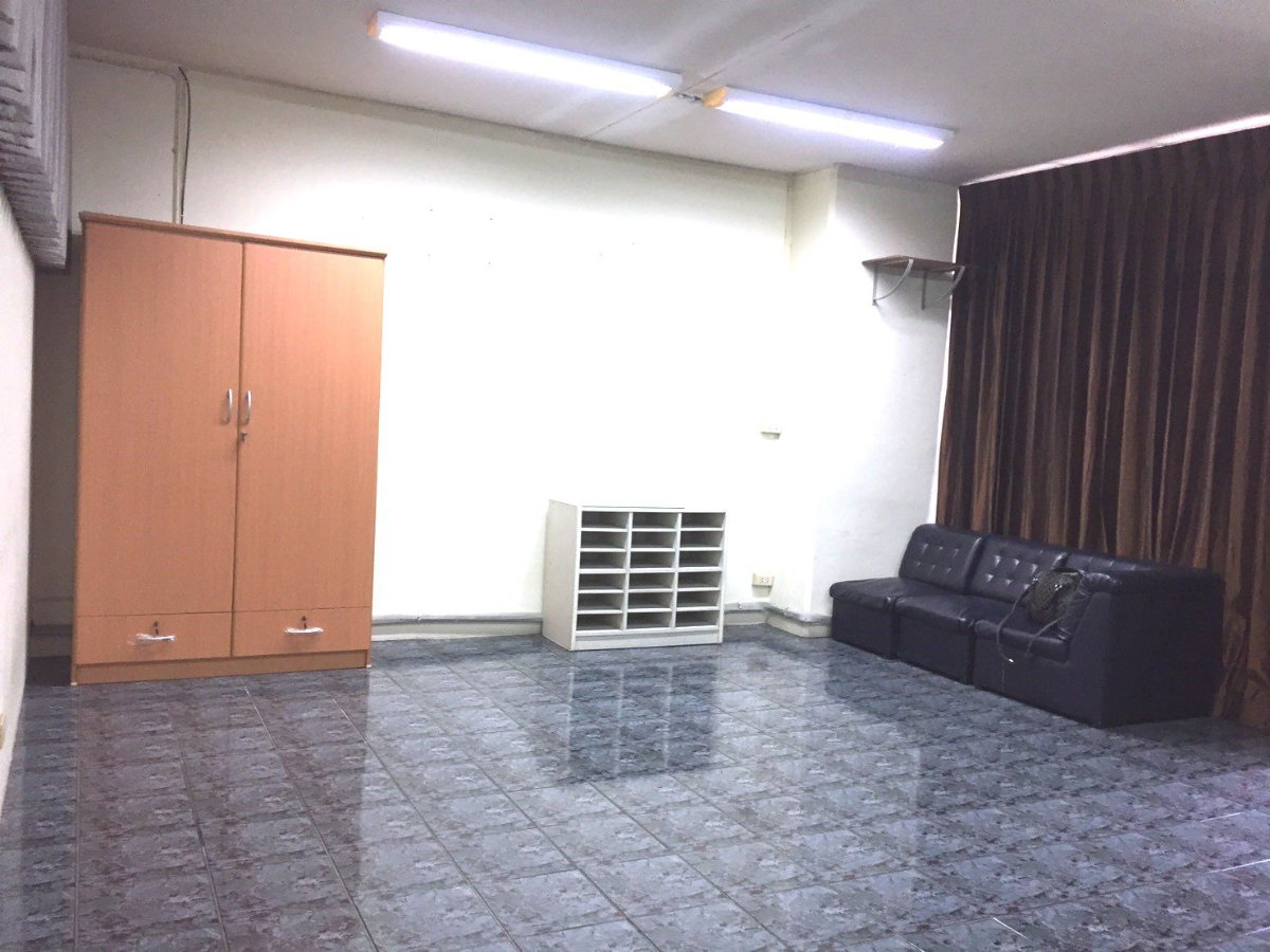 รูป ให้เช่า คอนโด โชคชัย ร่วมมิตร ห้องกว้าง 80 ตรม. 2 ห้องนอน อากาศถ่ายเทดี ราคาดีงาม  - รูปที่ 13/21