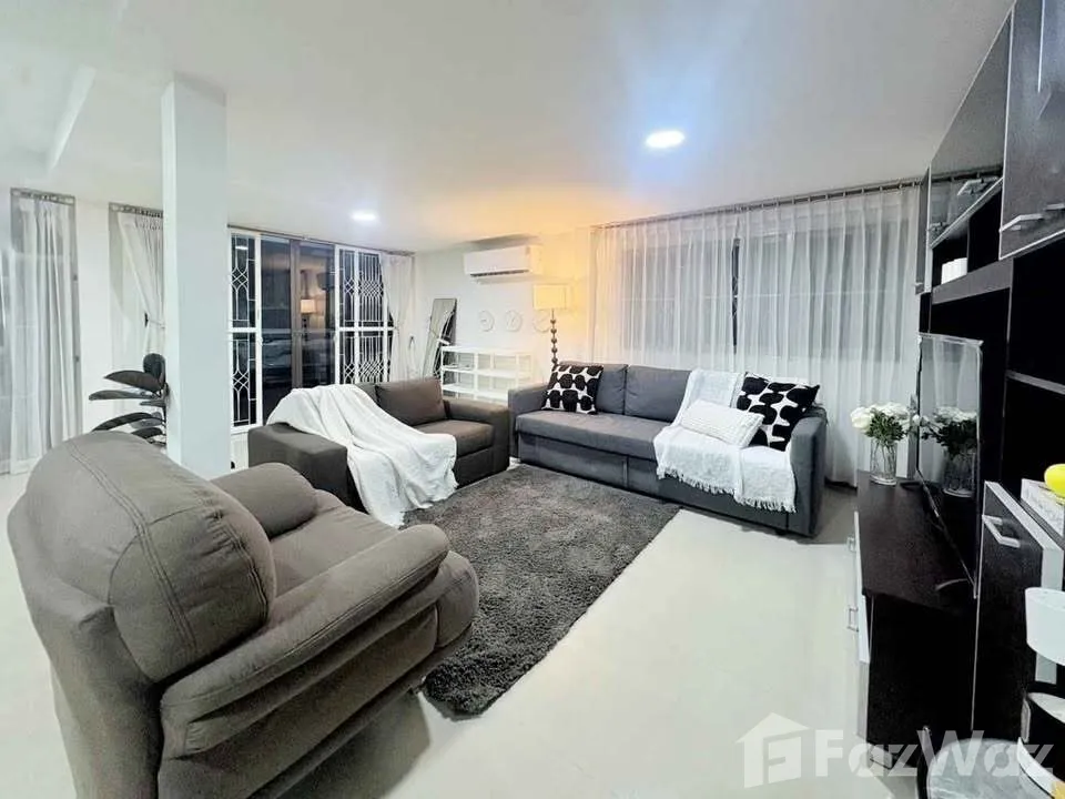 รูป บ้านเดี่ยวให้เช่า 6 ห้องนอน ใน สามเสนนอก, กรุงเทพมหานคร 6124160 - รูปที่ 4/26