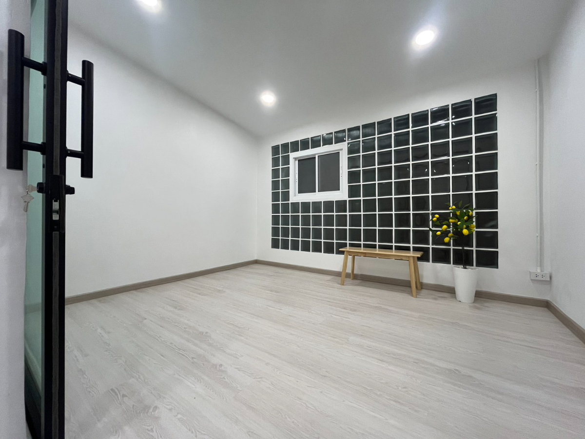 รูป ✨ทาวน์โฮม 3 ชั้น น้อง ZENBI บนทำเลศักยภาพเลียบด่วนรามอินทรา  ใกล้ CDC / Central EastVille  พร้อมพื้นที่ใช้สอย 200 ตร.ม. ในราคาเพียง 4.19 ล้านบาท - รูปที่ 13/24