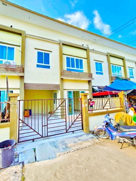 ใกล้วัดเอี่ยมประชามิตร 400 ม.20 ตร.ว. 160 ตร.ม. รร.วัดแหลมฟ้าผ่า 1.8 กม. WashXpress ซอยวัดใหญ่ ทาวน์เฮ้าส์ 2 ชั้น 3 นอน 2 น้ำ