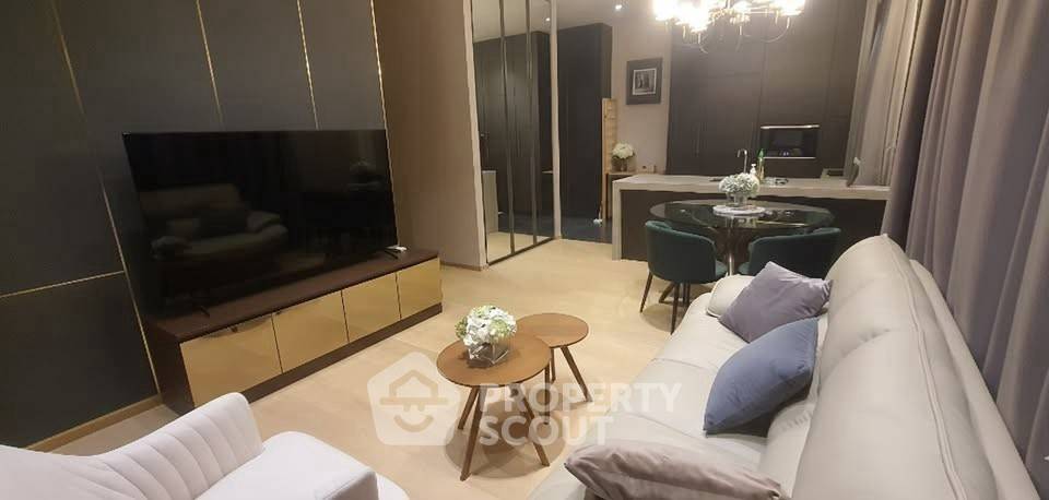 picture 2-BR Condo at 28 Chidlom near BTS Chit Lom (ID 2488872) - 8/14