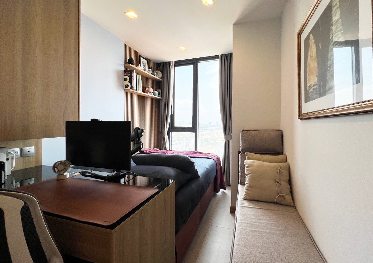 picture SellðRare North-Facing Unit | Unblocked Open View | Tiled flooring | Quartz Countertop | Foldable Teak Dining Table - 5/7