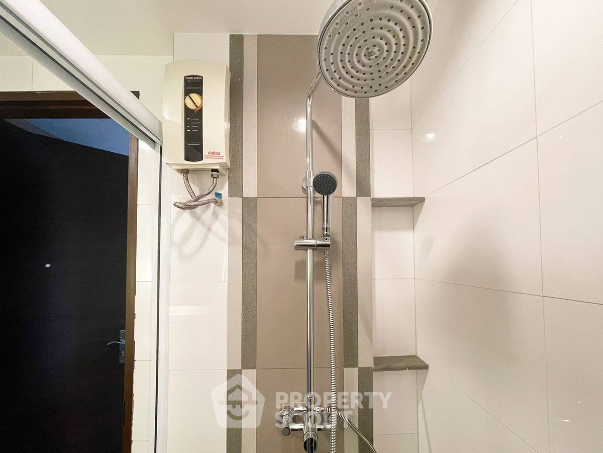 picture 1-BR Condo at Rhythm Ratchada near MRT Ratchadaphisek (ID 2751669) - 11/13