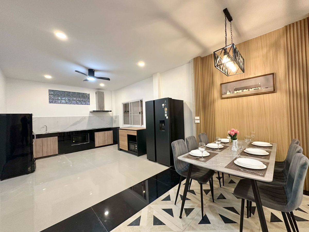 รูป บ้านเดี่ยวเรโนเวทใหม่ทั้งหลัง เนื้อที่กว้าง 207 ตารางวา พร้อมสระว่ายน้ำส่วนตัว พัทยา พร้อมอยู่ - รูปที่ 47/48
