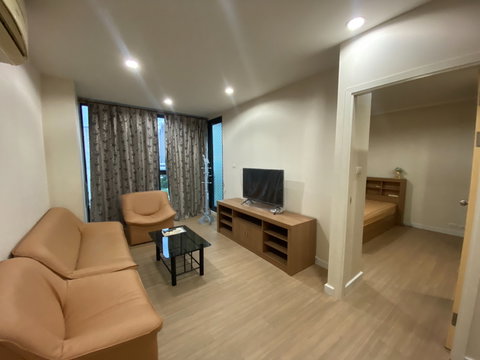 ให้เช่า! D25 Thonglor 10 mins from BTS ThongLor 1 ห้องนอน  1ห้องน้ำ 42 ตรม. 18,000ต่อเดือน