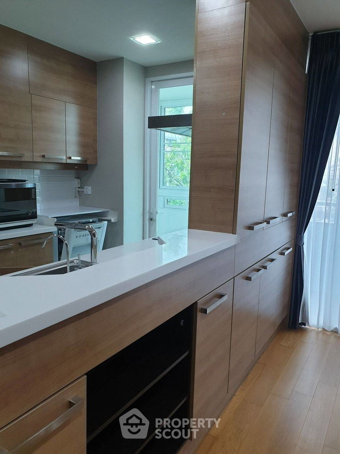 รูป คอนโด 2-ห้องนอน ที่ วิลล่า สิกขรา คอนโดมิเนียม ใกล้ พร้อมพงษ์ (ID 2751484) - รูปที่ 1/9