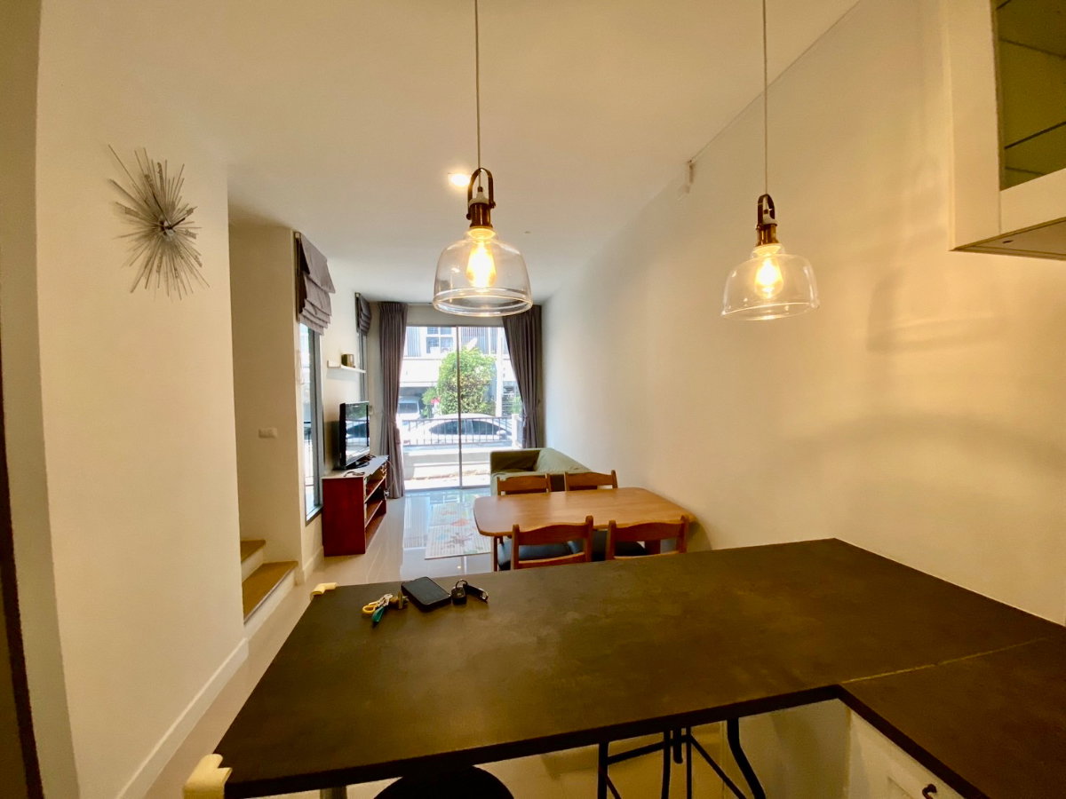 รูป ขายทาวน์โฮม 2 ชั้น Sammakorn Avenue รามอินทรา–วงแหวน บ้านสวย พร้อมอยู่ ทำเลติดถนนใหญ่ เดินทางสะดวก - รูปที่ 4/29