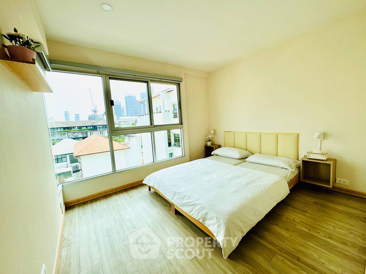 รูป คอนโด 2-ห้องนอน ที่ นาวิน คอร์ท คอนโดมิเนียม ใกล้ BTS เพลินจิต (ID 2076074) - รูปที่ 10/22