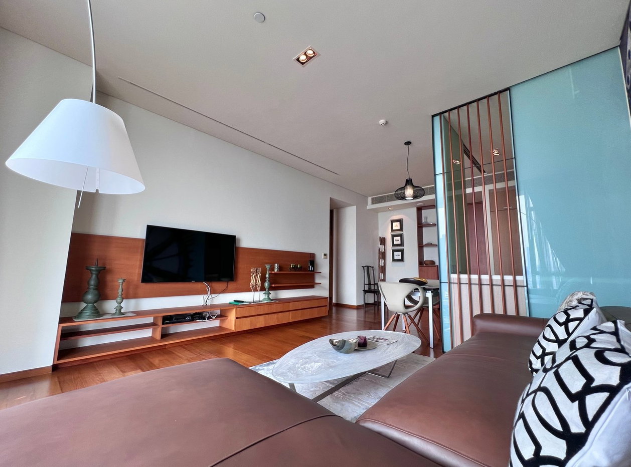 รูป LTH5493 – The Sukhothai Residences FOR RENT 2 beds 2 baths size 120 Sq.M. Near MRT Lumphini station ONLY 90k/Month - รูปที่ 2/6