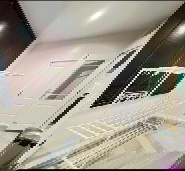 รูป เช่าบ้านเดี่ยว 2 ชั้น ม. นันทวัน รามอินทรา - พหลโยธิน 50 สวย หรูหรา ใกล้ โรงเรียน ร่วมฤดีอินเตอร์เนชั่นแนล สนใจแอตไลน์ครับ@841qqlnr - รูปที่ 19/46