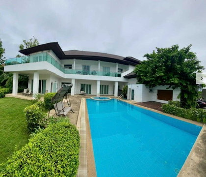 LTH6075 – Single House with Private Swimming pool FOR SALE in Bangna 6 beds size 1400 Sq.M. Nearby BTS Bangna station ONLY 120 MB
