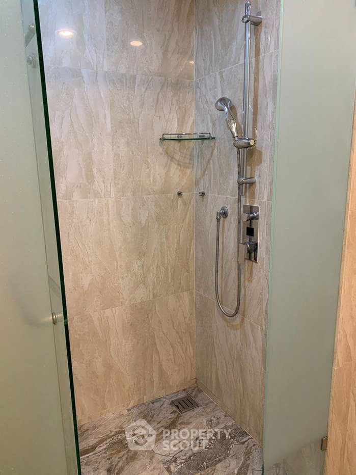 picture 2-BR Condo at Star View close to Phra Ram 3 (ID 1164462) - 8/9