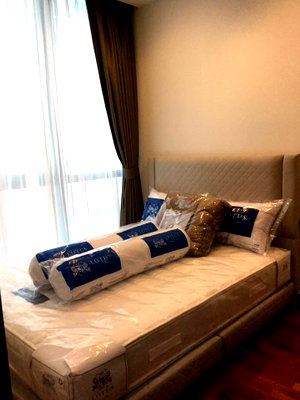 Condos for rent : Wish Signature Midtown Siam 1【𝐑𝐄𝐍𝐓】🔥Beautiful room with luxurious tones, plenty of natural light !🔥 Contact Line ID: @hacondo