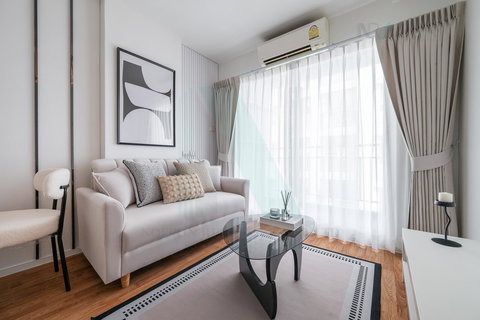 For Sell Condo LUMPINI VILLE ONNUT - LAT KRABANG Building B, Floor 5,1 bed room, Room size 30 sqm