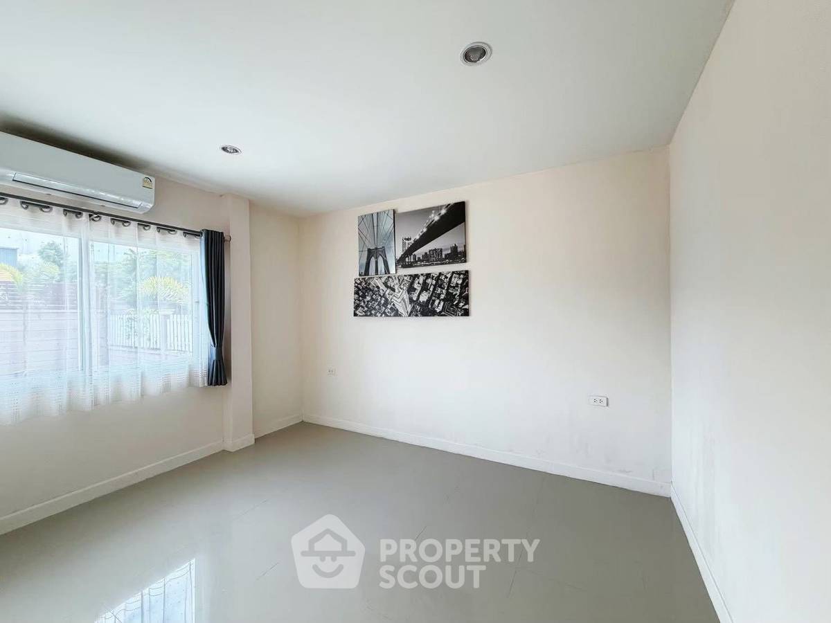 picture 3-BR House in Nong Pla Lai (ID 2752037) - 11/14