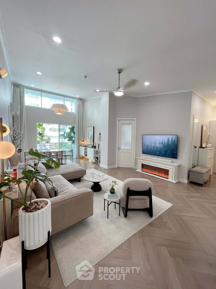 รูป คอนโด 3-ห้องนอน ที่ เดอะแบงค็อค สุขุมวิท 61 คอนโดมิเนียม ใกล้ BTS ทองหล่อ (ID 2736414) - รูปที่ 2/16