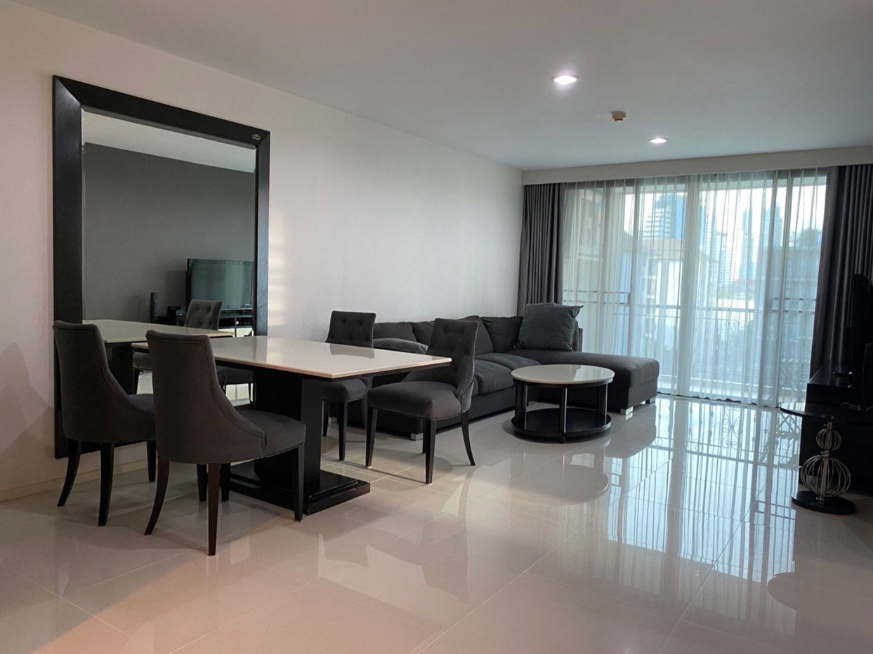รูป LTHC5937 – Pearl Residences Sukhumvit 24 FOR RENT 3 beds 3 baths Size 120 Sq.M. nearby BTS Phrom Phong Station ONLY 70k/Month - รูปที่ 2/5