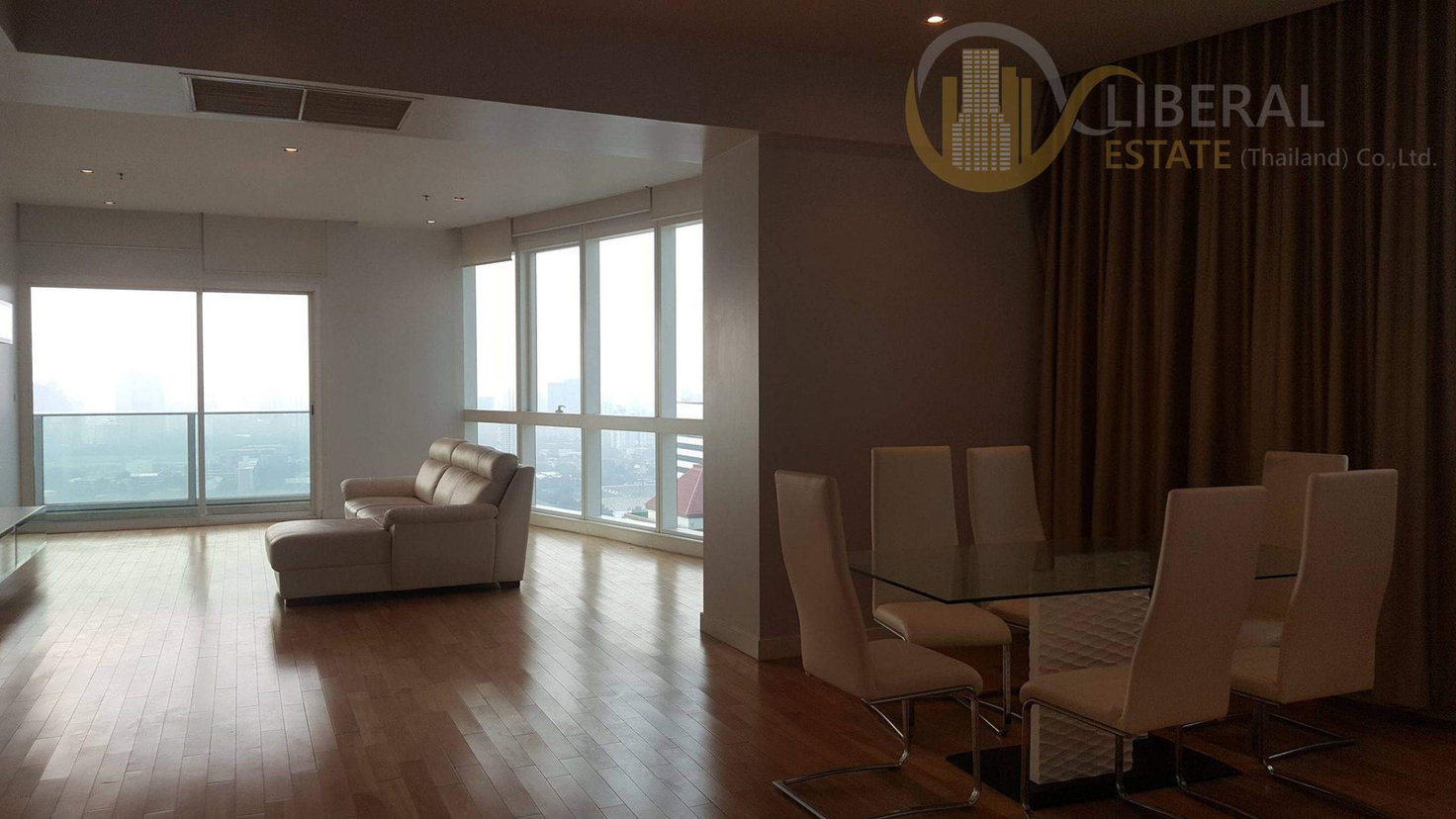 รูป LTH370 – Condo @ Millennium Residence FOR RENT 3 Beds 2 Baths 193 Sq.M. on very high floor ONLY 120,000 THB / Month - รูปที่ 3/12