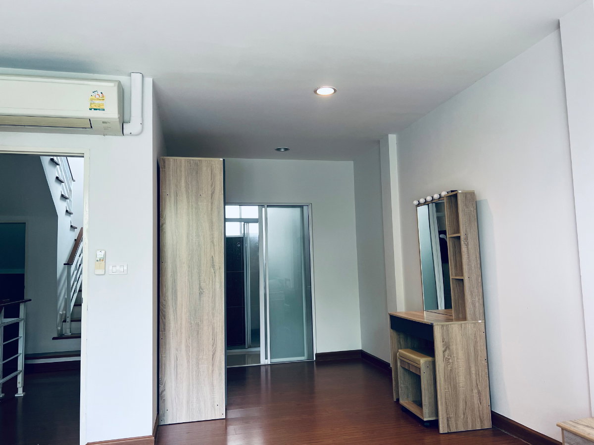 รูป บ้านกลางเมือง เอสเซ้นส์ สาทร-ตากสิน 2 เช่า 26,000 บาท 3 ชั้น 3 นอน 3 น้ำ - รูปที่ 5/15