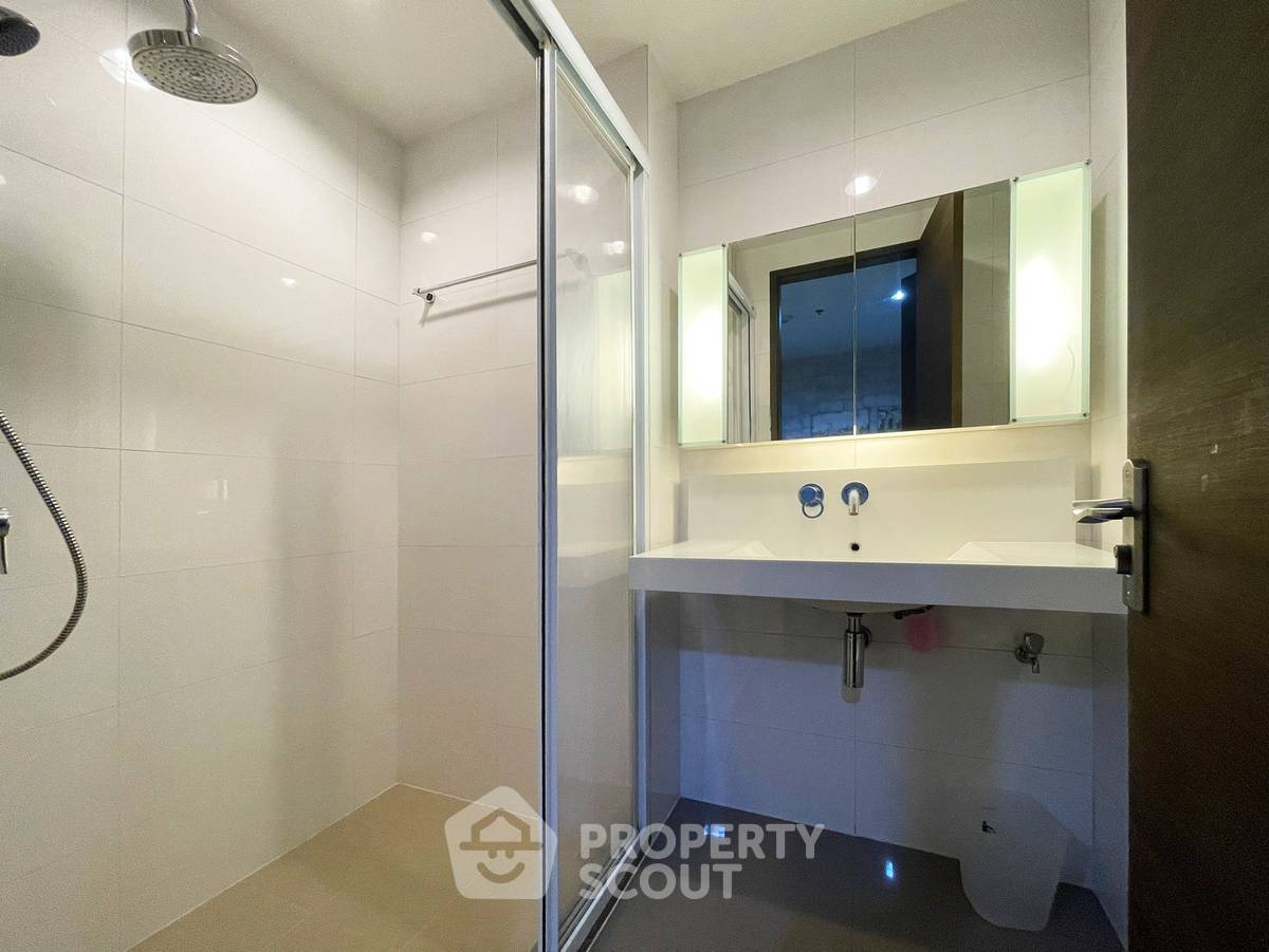 picture 1-BR Condo at Rhythm Ratchada near MRT Ratchadaphisek (ID 2751669) - 9/13