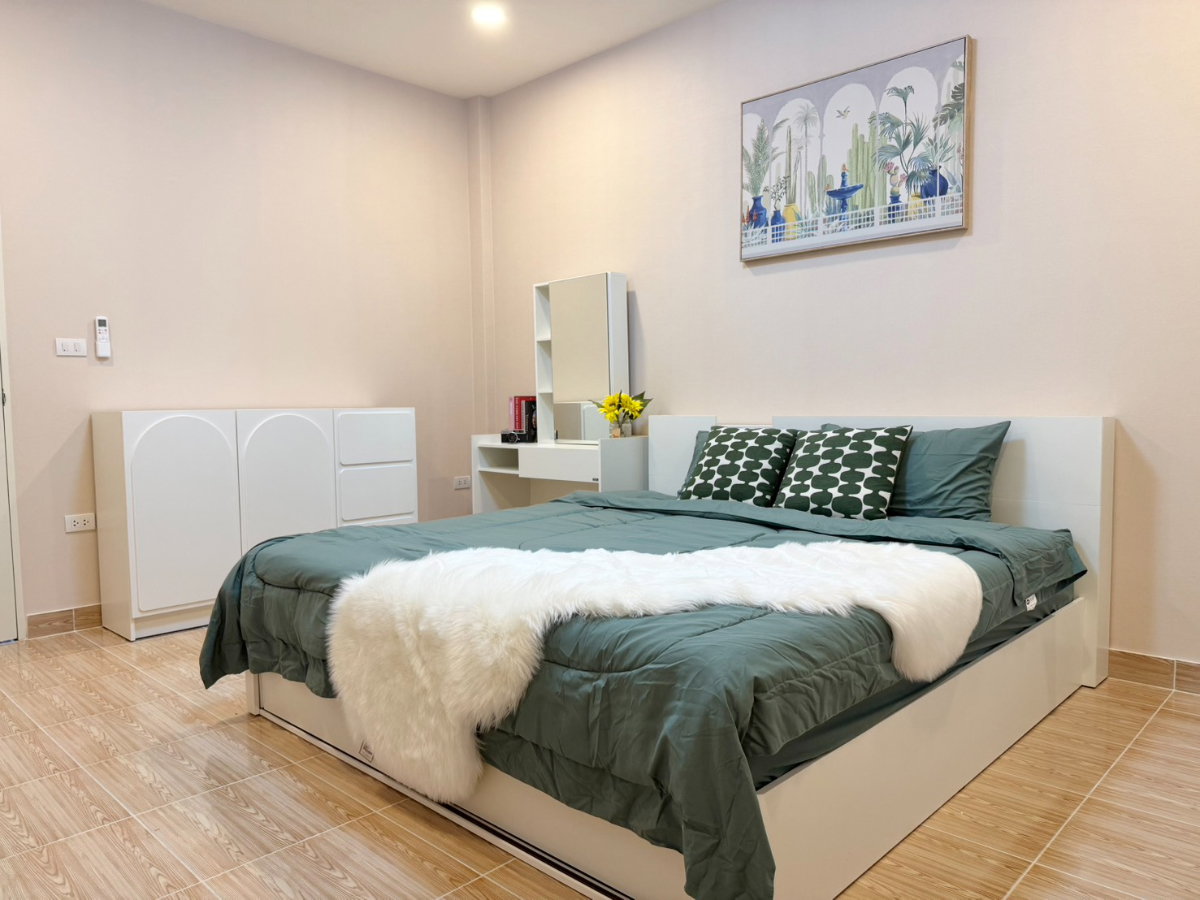 รูป บ้านเดี่ยวเรโนเวทใหม่ทั้งหลัง เนื้อที่กว้าง 207 ตารางวา พร้อมสระว่ายน้ำส่วนตัว พัทยา พร้อมอยู่ - รูปที่ 35/48