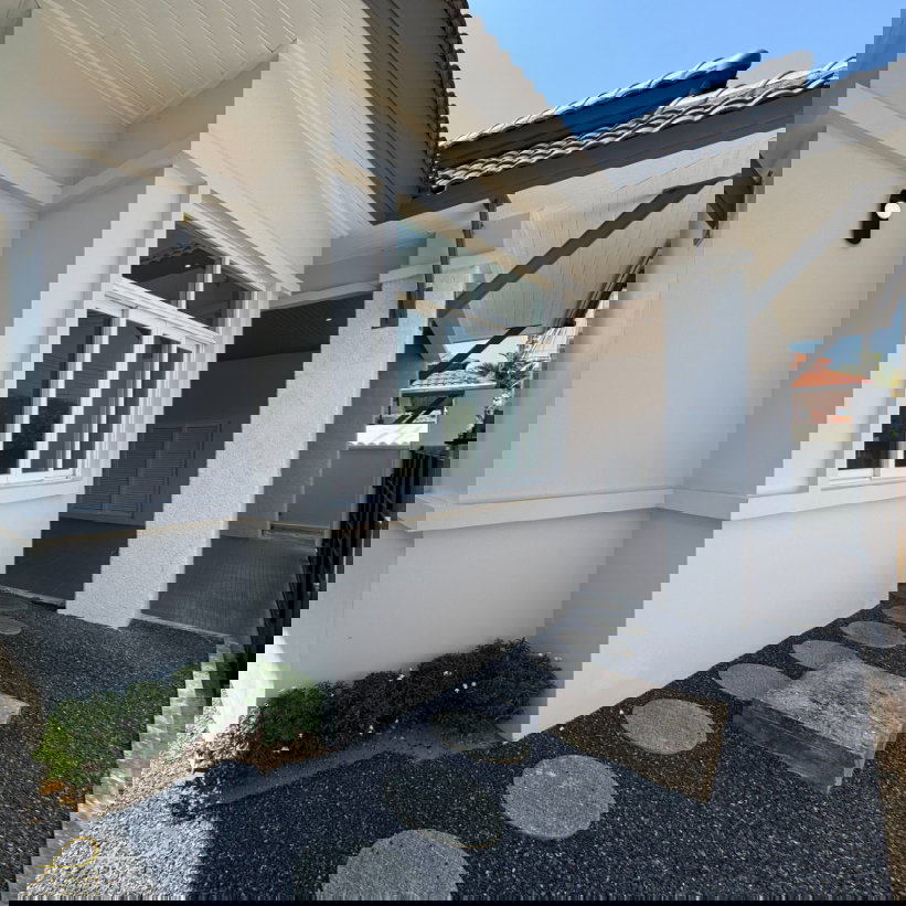 รูป บ้านเดี่ยวรีโนเวทใหม่ ทำเลใกล้อนุสาวรีย์ และโรบินสันไลฟ์สไตล์เพียง 2 นาที หมู่บ้าน เดอะวัลเลย์ ม่าหนิก ถลาง - รูปที่ 3/42