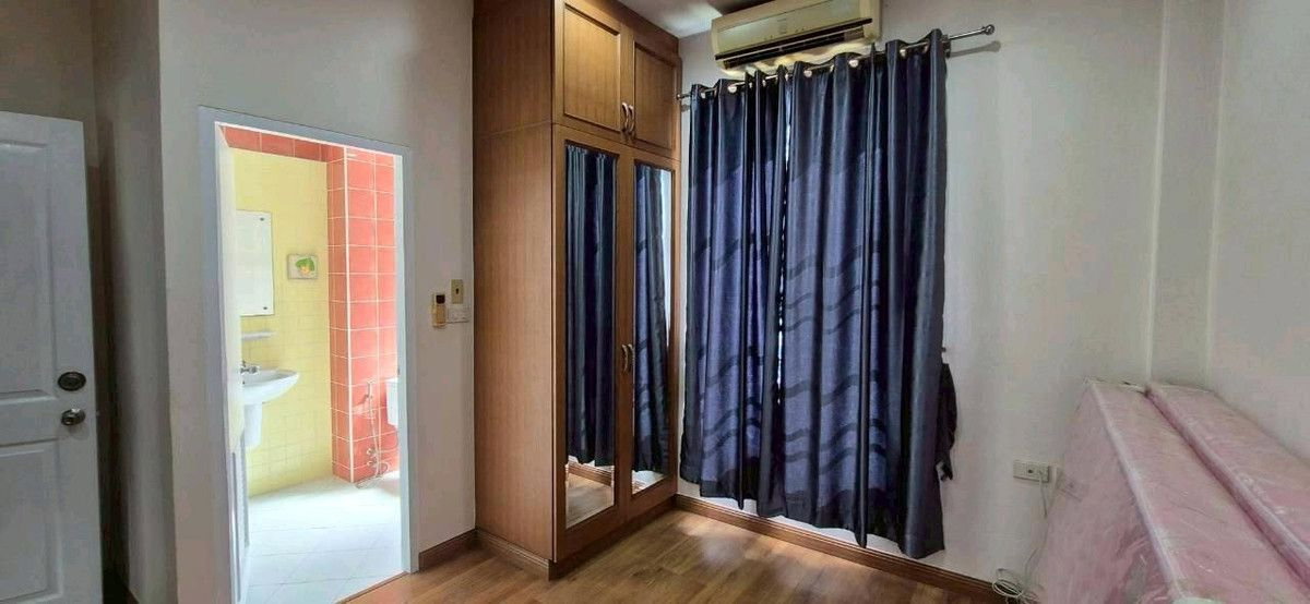 รูป ปล่อยเช่าทาวน์โฮมรีโนเวทใหม่ 3ชั้น ทำเล Rare Item ติด BTS กลันตัน! มีสวนด้วย - รูปที่ 16/22