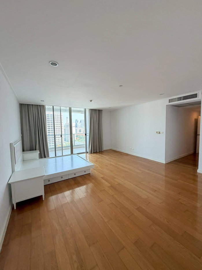 รูป Chamchuri Square Residence【𝐑𝐄𝐍𝐓】🔥ห้องดีไซน์เรียบหรู ฟีลคลาสสิก ดูแพงทุกมุม🔥 ติดต่อไลน์ไอดี: @hacondo - รูปที่ 2/10