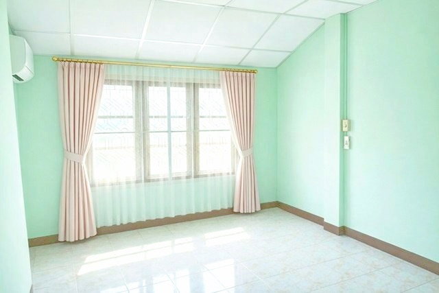 รูป ตลาดสดคลองขวาง 1.2 กม. 20 ตรว. ใหญ่ที่สุด เลียบคลองฝั่งเหนือ 12 หนองแขม ทาวน์โฮมใหญ่มาก 2 ชั้น ถูกที่สุดในฝั่งธนบุรี 160 ตรม. - รูปที่ 5/8