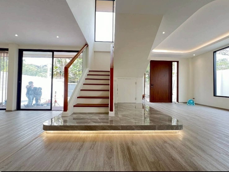 รูป 🏠บ้านเดี่ยว 2 ชั้น หลังมุม สไตล์ Modern Luxury สุขุมวิท 71 (ปรีดี 42) | 4 ห้องนอน พร้อมห้องนอนชั้นล่าง | สงบเป็นส่วนตัว | เดินทางสะดวก - รูปที่ 6/21