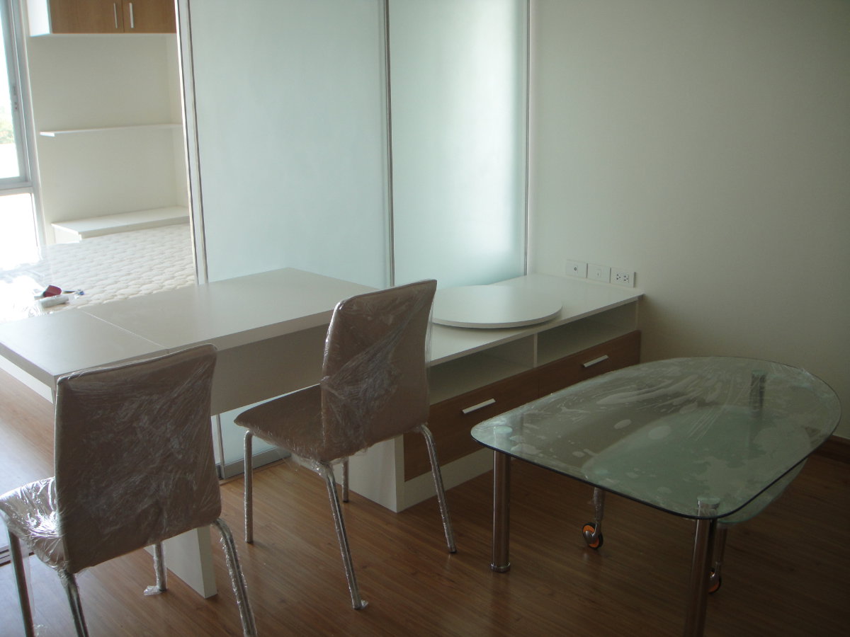 รูป ขายพร้อมผู้เช่า เจ้าของขายเอง!! คอนโดพร้อมอยู่ ใจกลางทำเลทอง เดินทางสะดวก ใกล้ BTS, ARL, ทางด่วน, มอเตอร์เวย์ สถาบันการศึกษา ห้างสรรพสินค้า โรงพยาบาล - รูปที่ 5/8