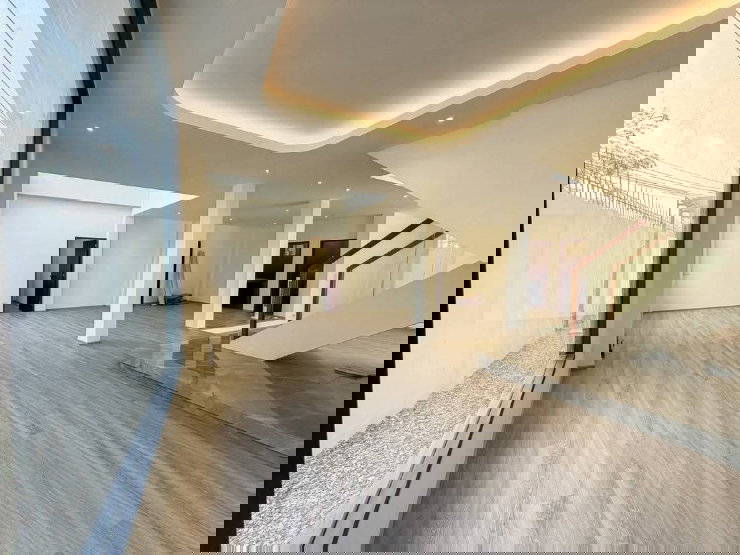 รูป 🏠บ้านเดี่ยว 2 ชั้น หลังมุม สไตล์ Modern Luxury สุขุมวิท 71 (ปรีดี 42) | 4 ห้องนอน พร้อมห้องนอนชั้นล่าง | สงบเป็นส่วนตัว | เดินทางสะดวก - รูปที่ 10/21