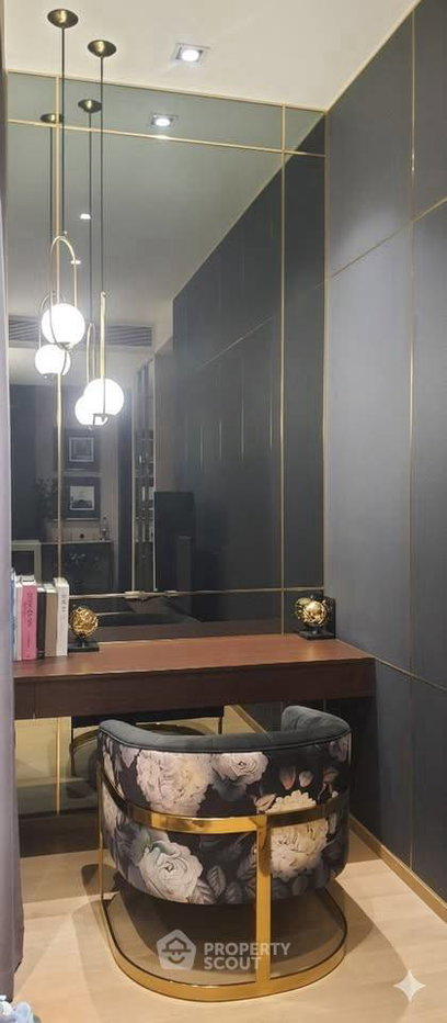 picture 2-BR Condo at 28 Chidlom near BTS Chit Lom (ID 2488872) - 2/14