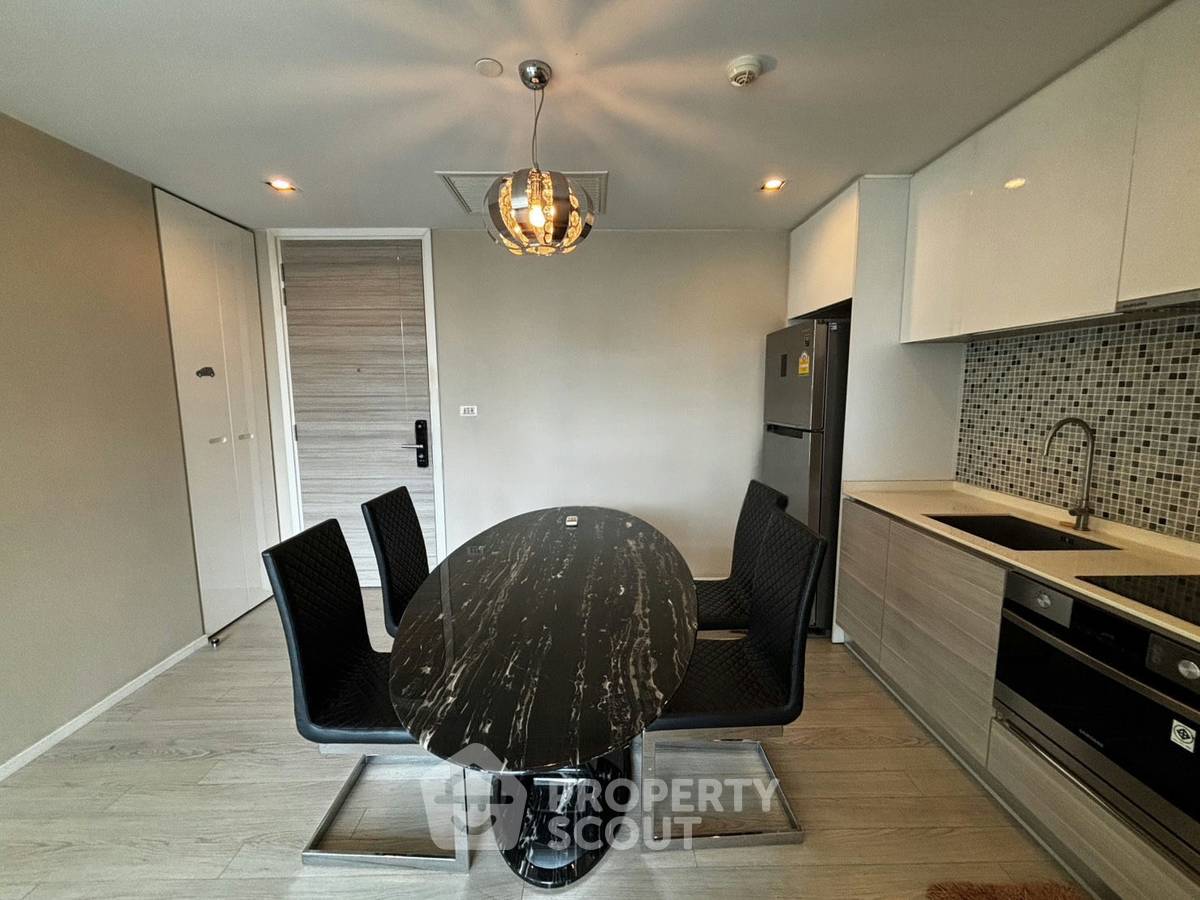 รูป คอนโด 1-ห้องนอน ที่ เดอะ รูม สุขุมวิท 21 ใกล้ MRT สุขุมวิท (ID 2751403) - รูปที่ 4/6