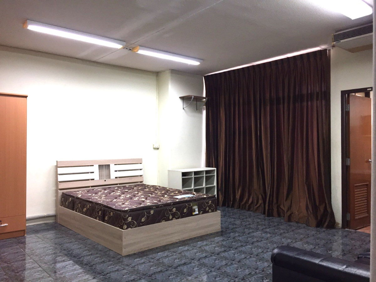 รูป ให้เช่า คอนโด โชคชัย ร่วมมิตร ห้องกว้าง 80 ตรม. 2 ห้องนอน อากาศถ่ายเทดี ราคาดีงาม  - รูปที่ 11/21