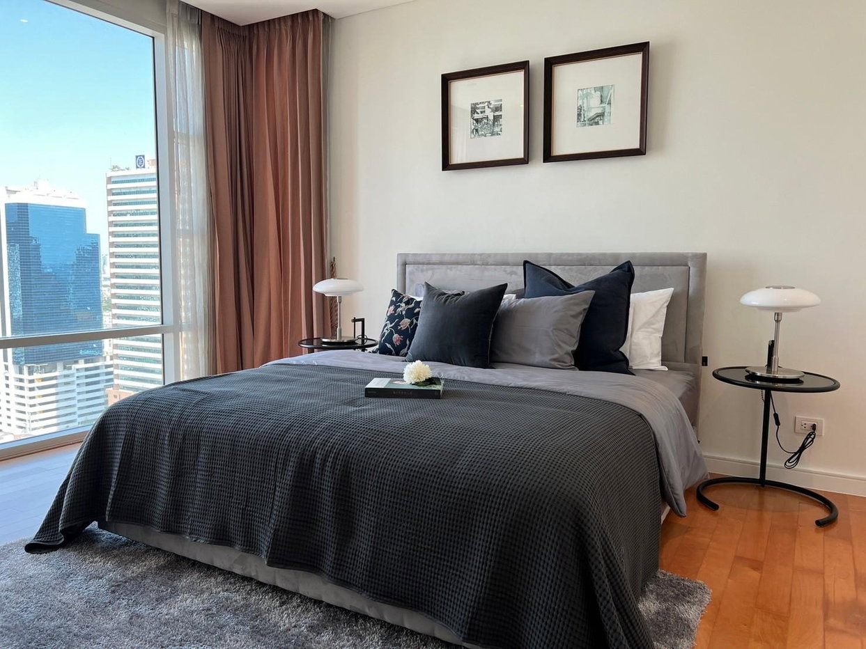 รูป LTH5507 – Fullerton FOR SALE 2 beds 2 baths size 105 Sq.M. Nearby BTS Ekkamai station ONLY 21 MB - รูปที่ 2/6