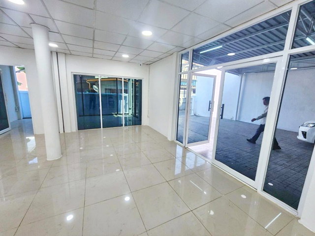 รูป ไบเทค บางนา 1.1กม. ไปรษณีย์ BTSบางนา 900ม. อุดมสุข 1.4กม.เช่า อาคารออฟฟิศ 2ชั้น 5 นอน 2 น้ำ - รูปที่ 3/8