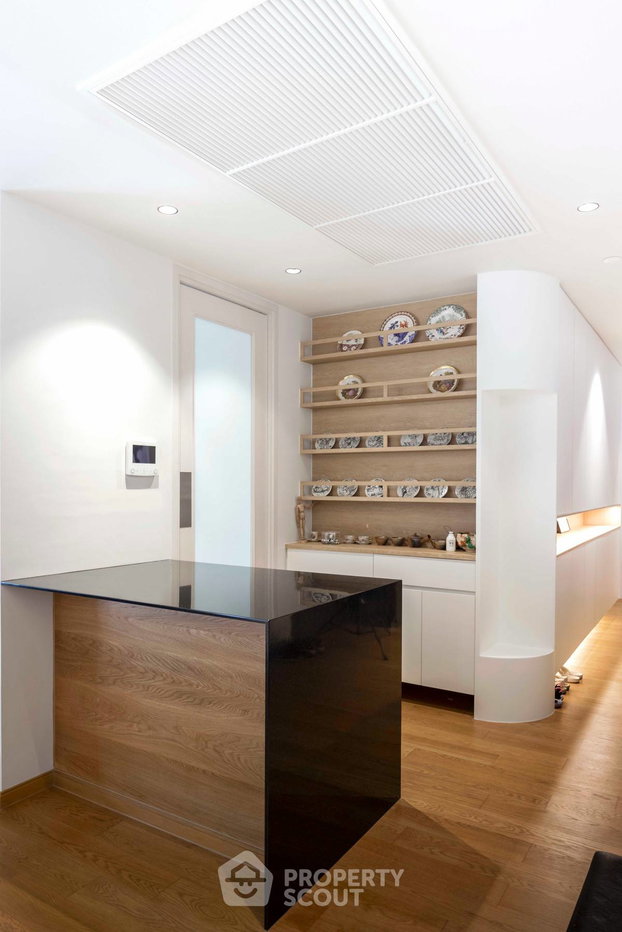 รูป คอนโด 2-ห้องนอน ที่ สุพรีม เลเจ้นด์ คอนโดมิเนียม ใกล้ MRT คลองเตย (ID 2682464) - รูปที่ 5/14